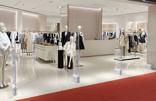 為什么那么多店鋪選擇安裝亞克力服裝防盜器？-【立方美】